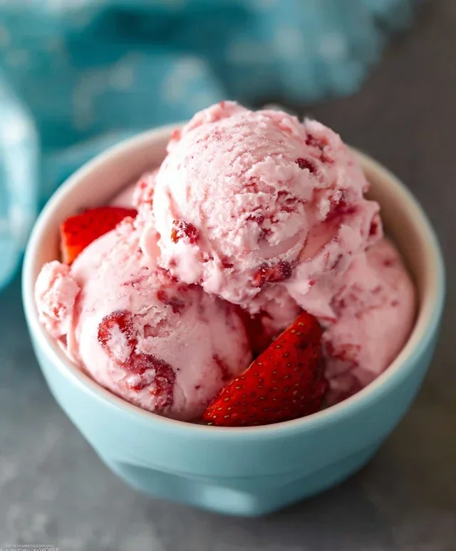 Homemade Strawberry Ice Cream